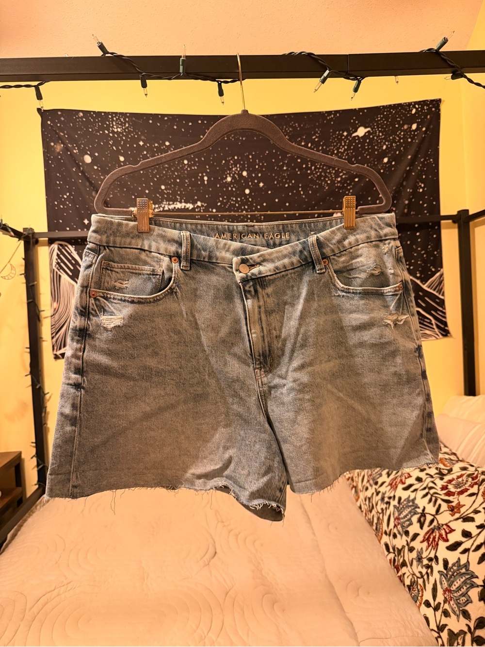 American Eagle Outfitters Light Blue Distressed Curvy Denim Mom Shorts